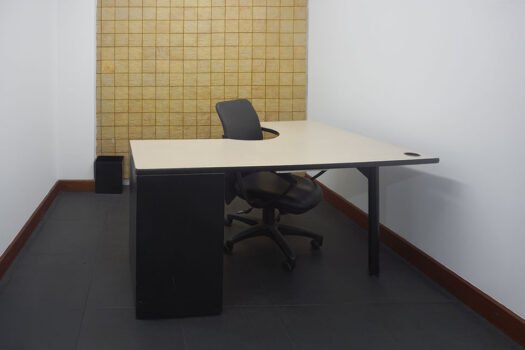 OFICINA 110m² AV. REPÚBLICA