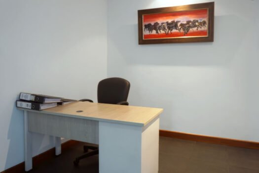 OFICINA 110m² AV. REPÚBLICA