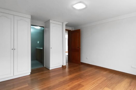CASA 350m² MONTESERRIÍN