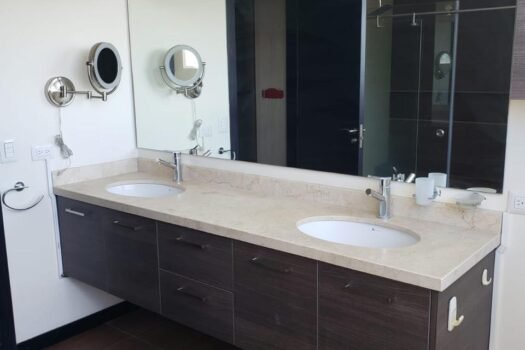 DEPARTAMENTO 280m² CUMBAYÁ