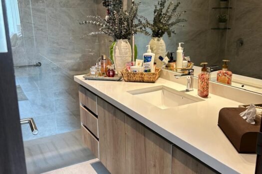 DEPARTAMENTO 171m² TUMBACO