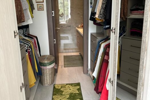 DEPARTAMENTO 171m² TUMBACO