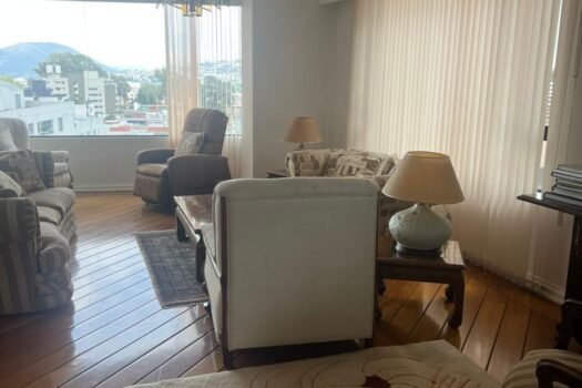 DEPARTAMENTO 275m² QUITO TENIS