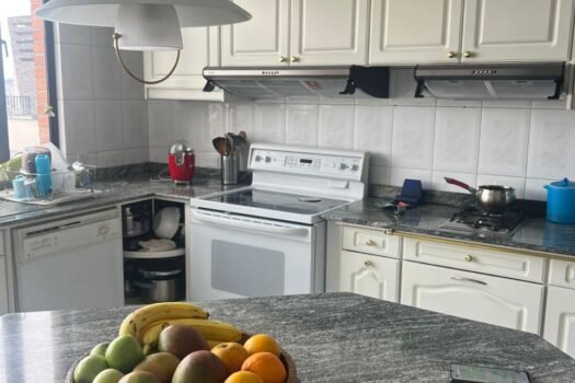 DEPARTAMENTO 275m² QUITO TENIS