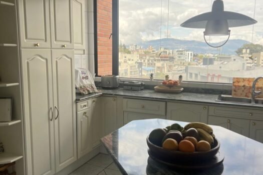 DEPARTAMENTO 275m² QUITO TENIS