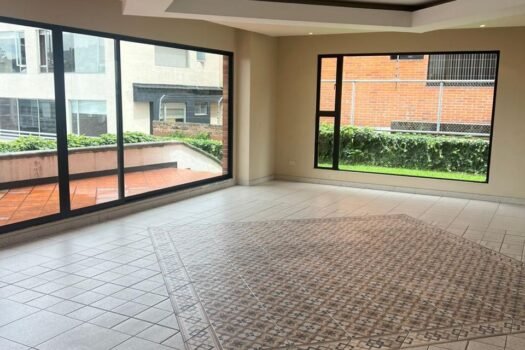 DEPARTAMENTO 275m² QUITO TENIS