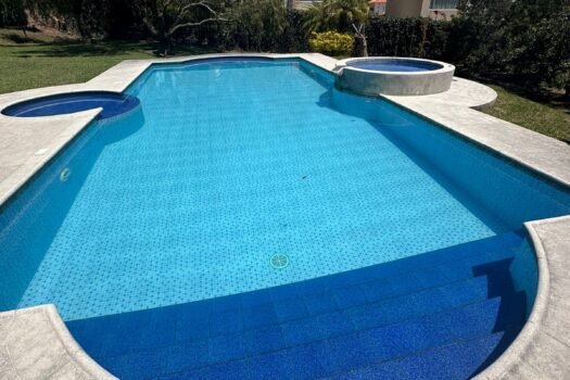 CASA 450m² CUMBAYÁ