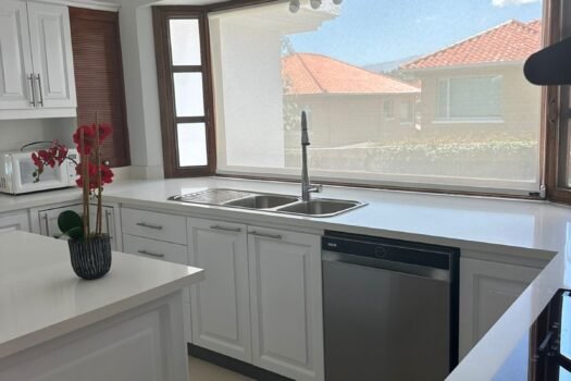 CASA 450m² CUMBAYÁ