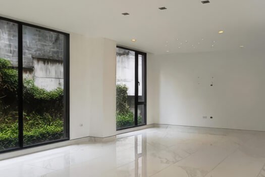 DEPARTAMENTO 135m² CUMBAYÁ